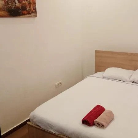 Harry Piata Romana Бухарест