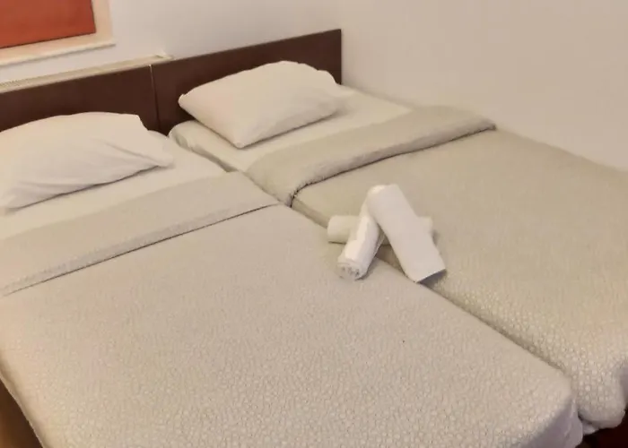 Harry Piata Romana Bucharest