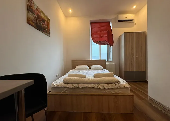 Harry Piata Romana 3*